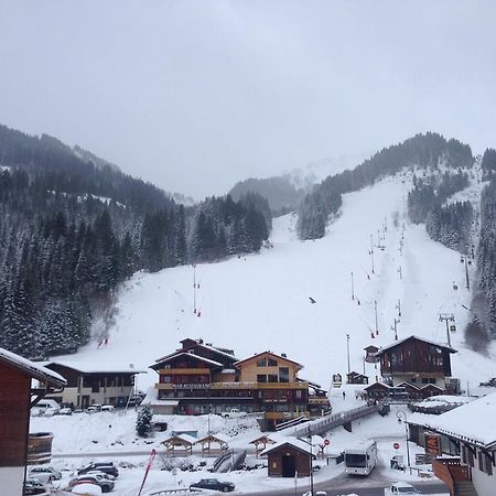 Hotel Les Combelles Chatel Bagian luar foto